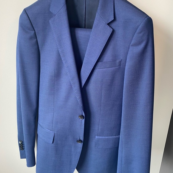 Hugo Boss Suit Jacket & Pants - Picture 4 of 9